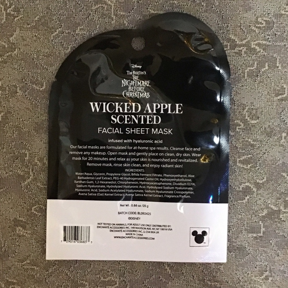 Disney branded Facial Mask Set Nightmare Before Christmas - Picture 3 of 7